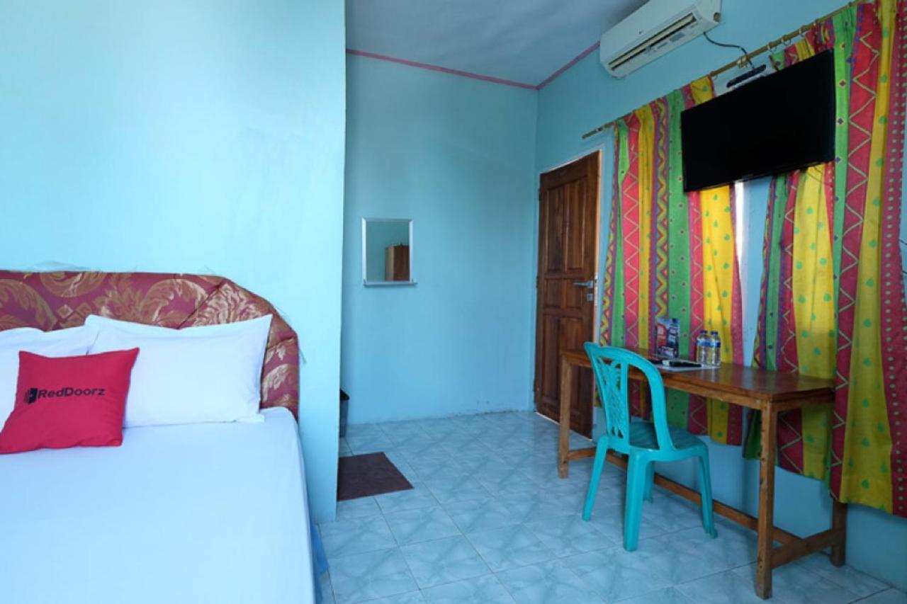 Reddoorz Near Mangrove Forest Kupang Kupang  Luaran gambar